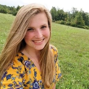 Meet your Posher, Maria